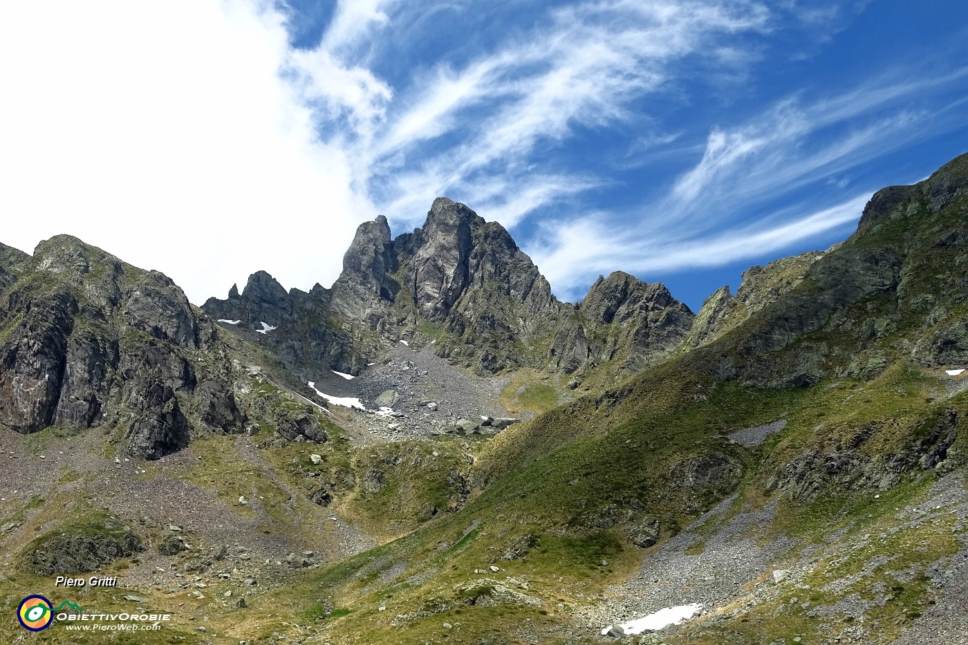 02 Al laghetto alto di Ponteranica vista su uno splendido Valletto.JPG